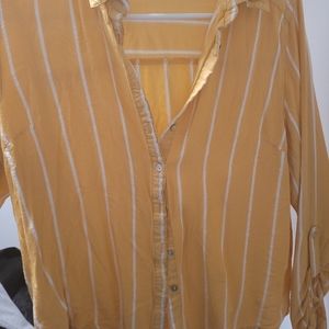 Lg Yellow Button Up Collared Blouse